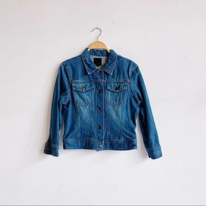 The Limited Denim Jean Jacket Size Small